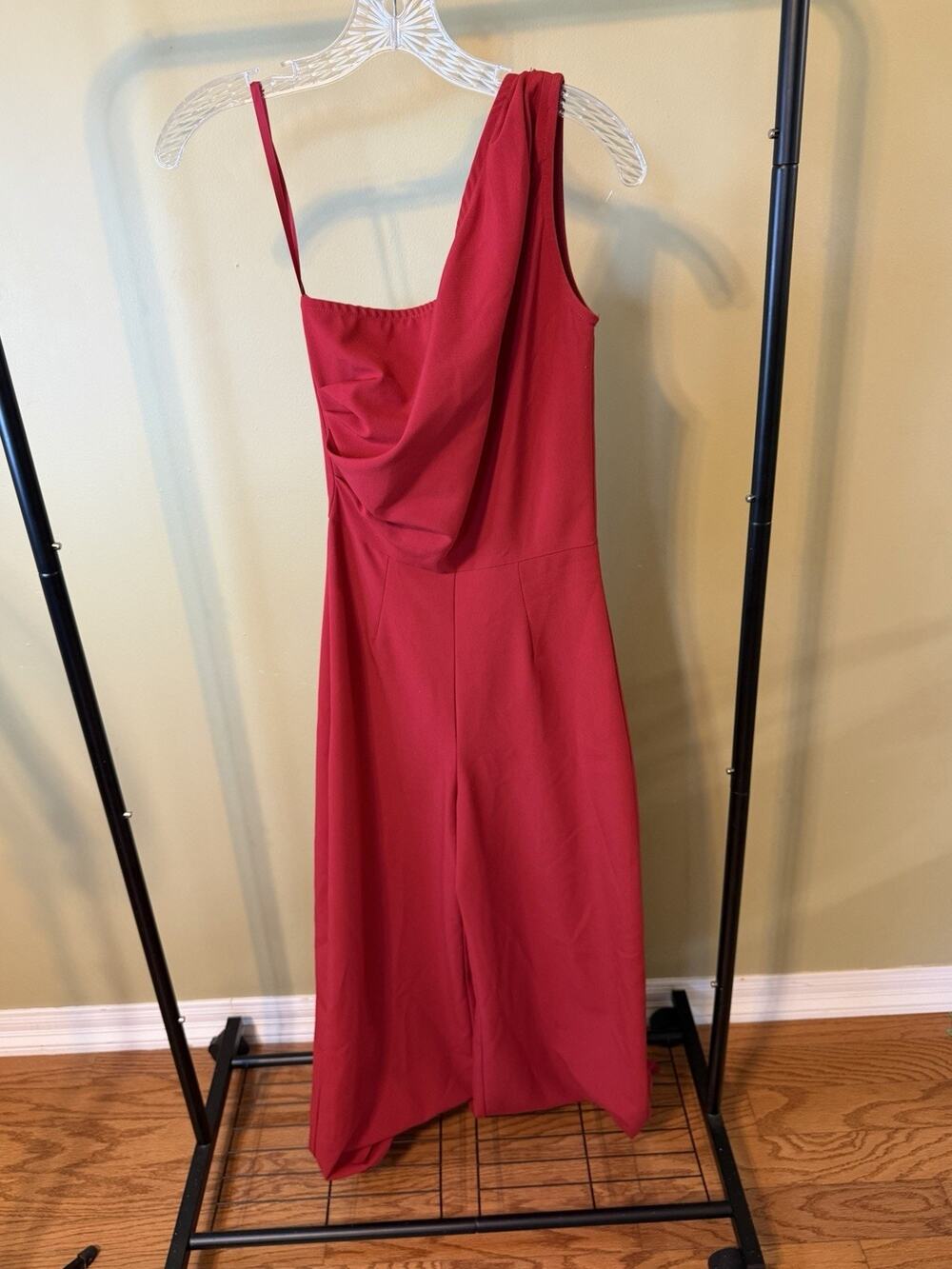 Stop Staring! Alicia Estrada Red One Shoulder Jumpsuit Size Small